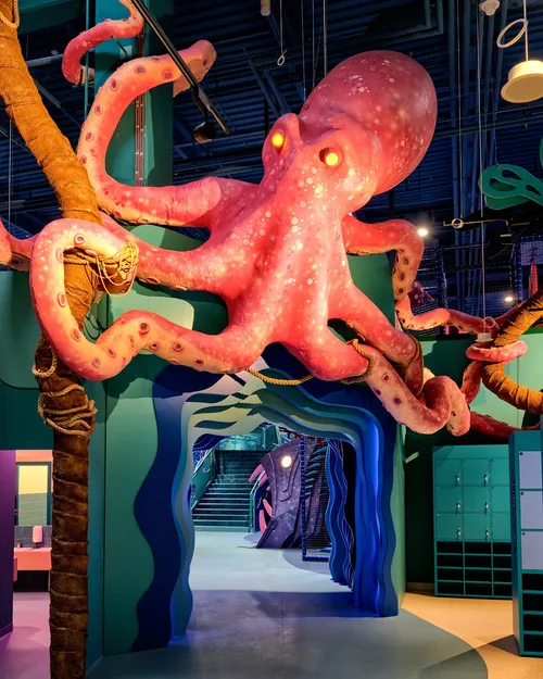 JUNGLE ACADEMY FORT WOLA