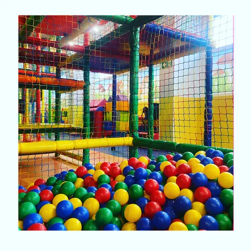 Kraina Zabaw Hop Bęc