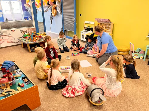 Dziupla Banino - Sala Zabaw i Kawiarnia