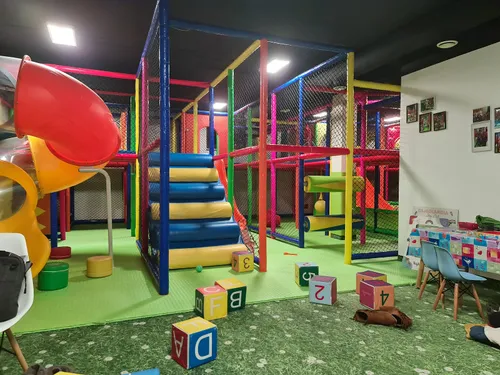 Plac Zabaw dla dzieci Bajkolandia