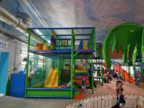 Czary Mary - Sala Zabaw