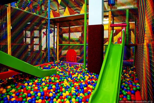 Hall Childrens ZABAWOWO